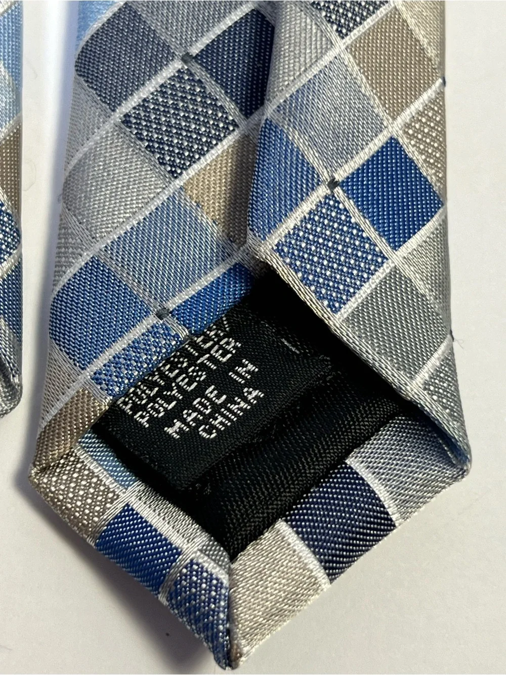 Geoffrey Beene Plaid Check Woven Men’s Tie Blue Gray Tan Polyester Geometric